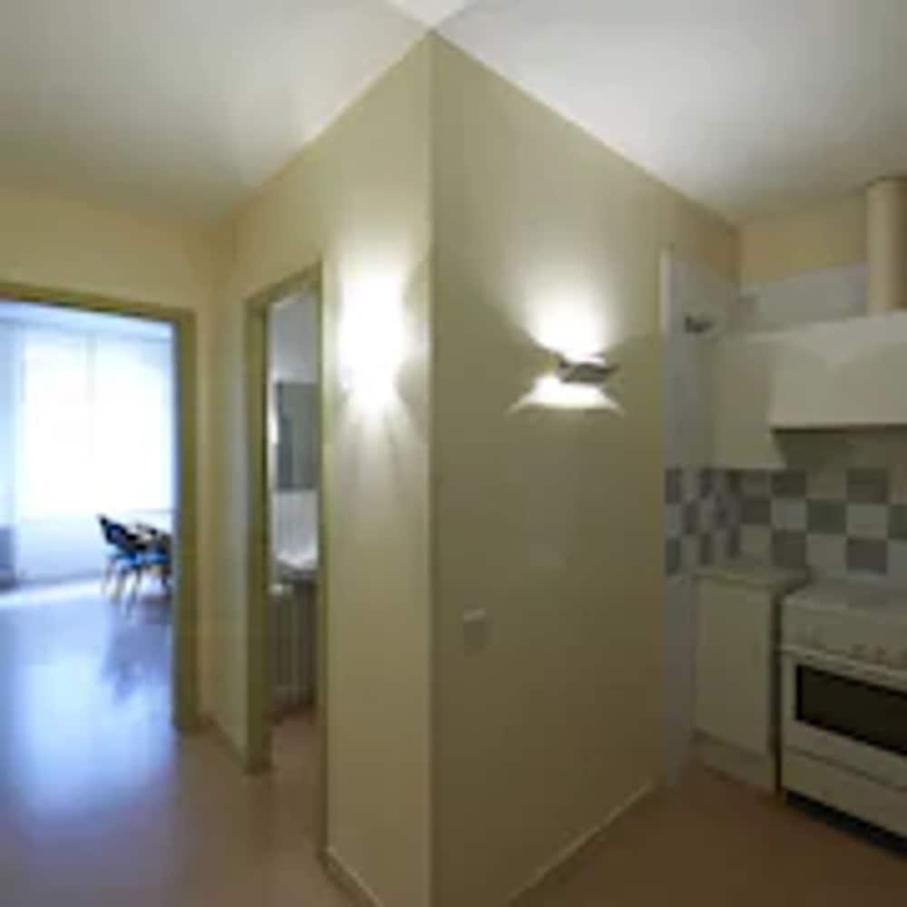 Apartamentos Montserrat Abat Marcet Exteriör bild